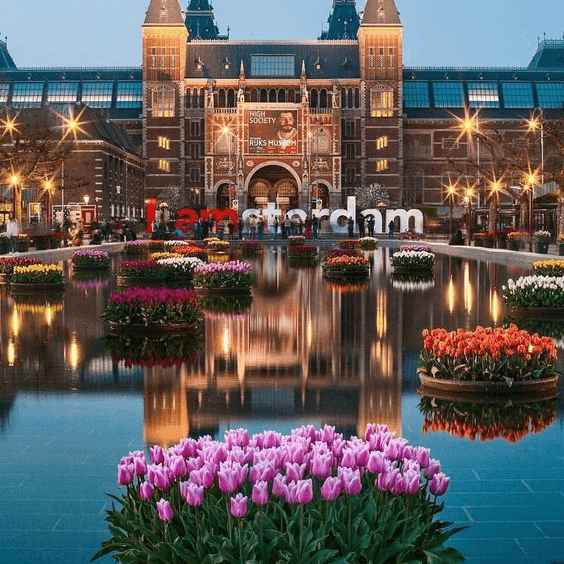 Exploring Amsterdam: A Guide to Top Destinations